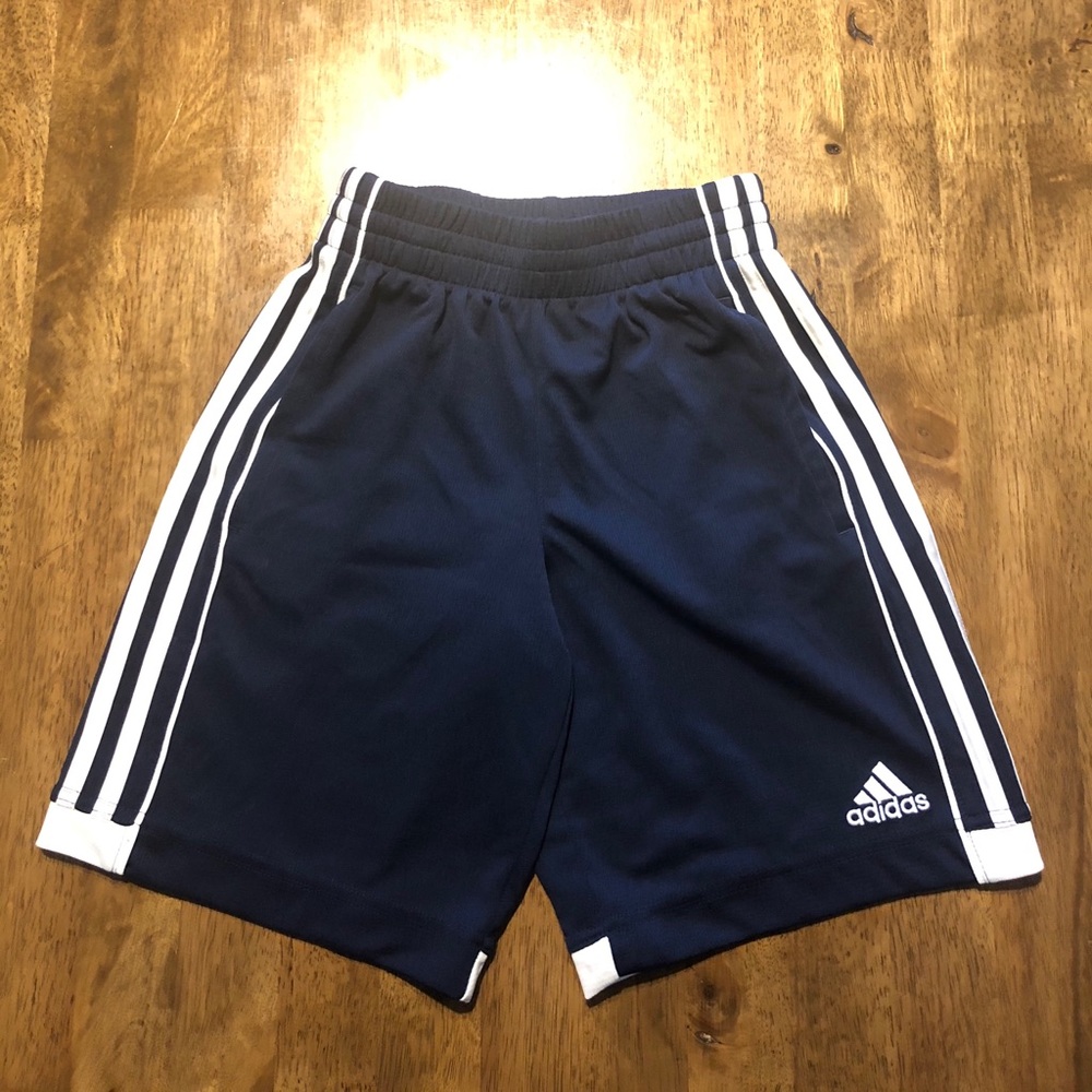 EUC Adidas 3 Stripe Shorts Navy& White SZ S (8)